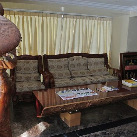 Hotel Wardan Rangun Zewnętrze zdjęcie